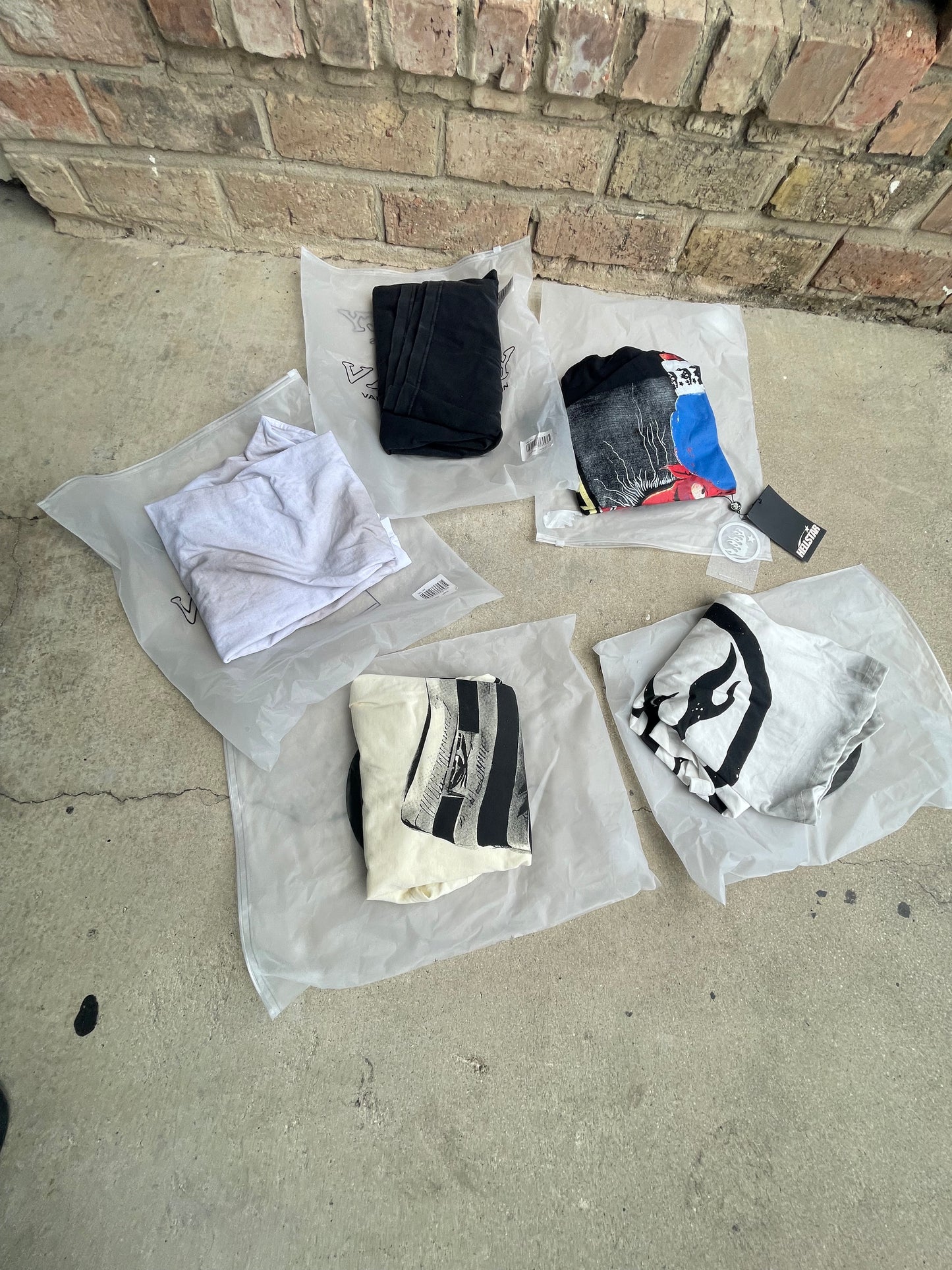 Deadstock Hellstar / vale bundle shirt